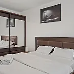Apartman De Lux Drumul Taberei Bukarest