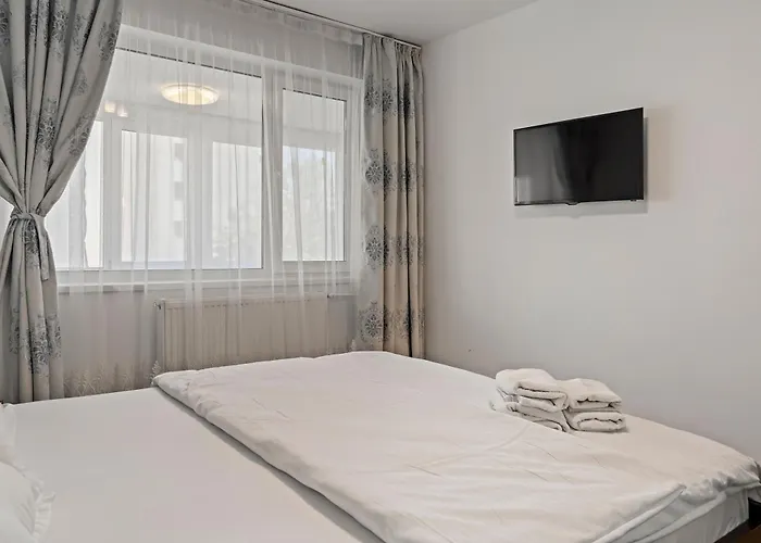 De Lux Drumul Taberei * Бухарест