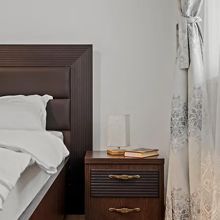 De Lux Drumul Taberei *